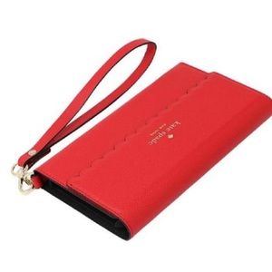NWOT Kate Spade Scallop Folio Wristlet for iPhone